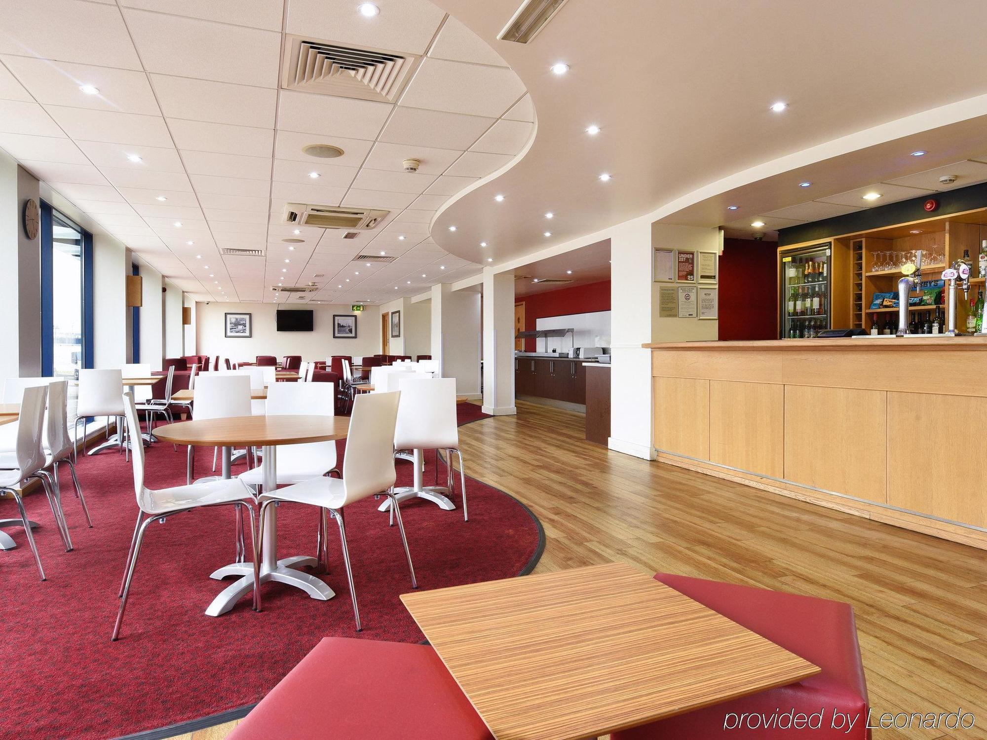 Travelodge Airport 3* Londra