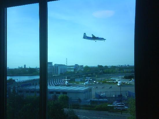 Travelodge Airport 3* Londra